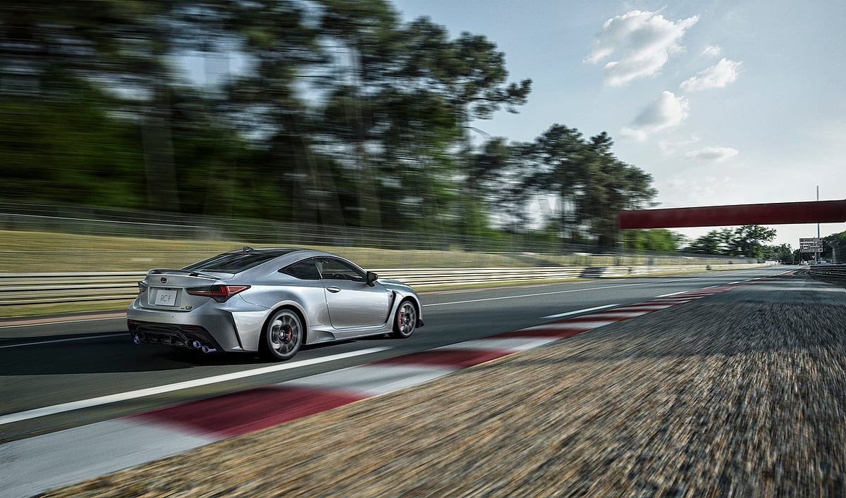 Araba İncelemesi: Rc Final Edition, Lexus'un Spor Kupasının Kuğu Şarkısı