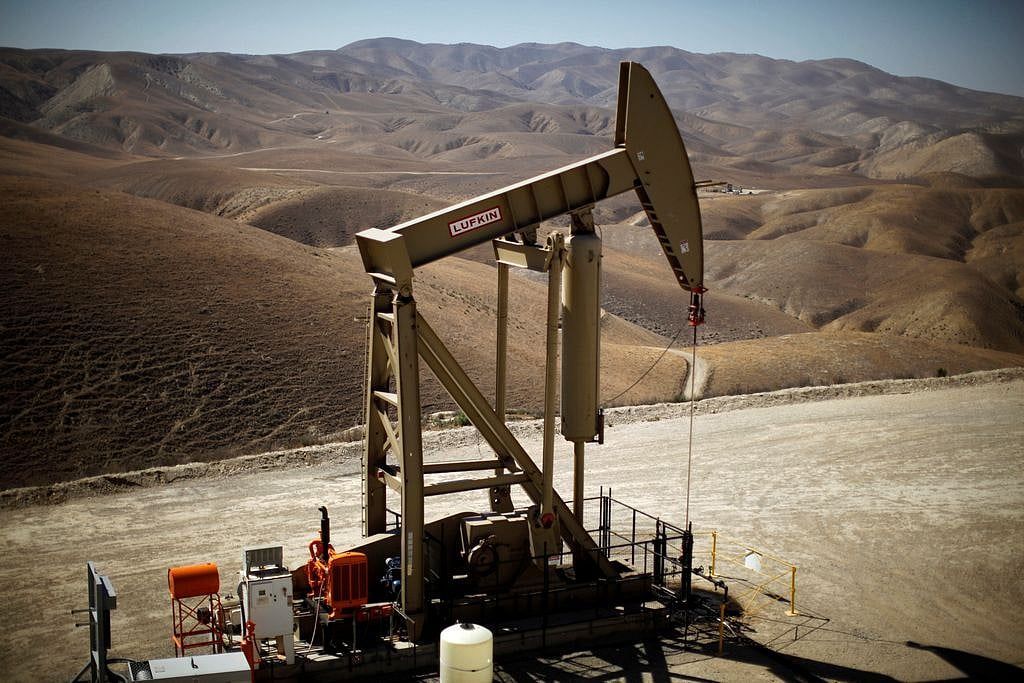 Arz Fazlalığı Talep Umutlarını Dengelemekten Korktuğu için Petrolün Menzilde Kalması Muhtemel