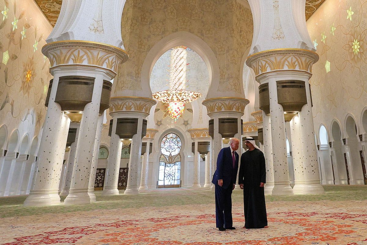 BAE Başkanı Donald Trump'ı Abu Dabi'de Ağırladı; Ulu Cami Qasr Al Watan'ı Ziyaret Etti