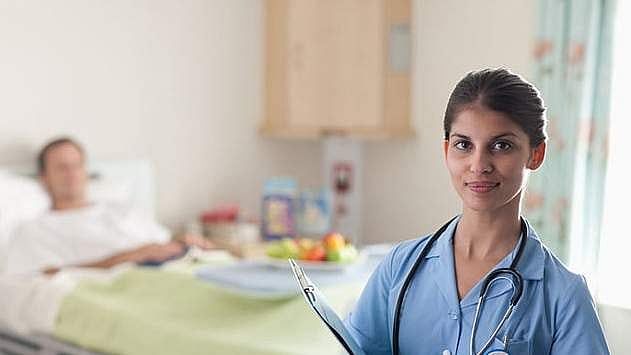 BAE Hemşirelik Sıkıntısı Çekmiyor, Diyor Üst Düzey Sağlık Görevlisi