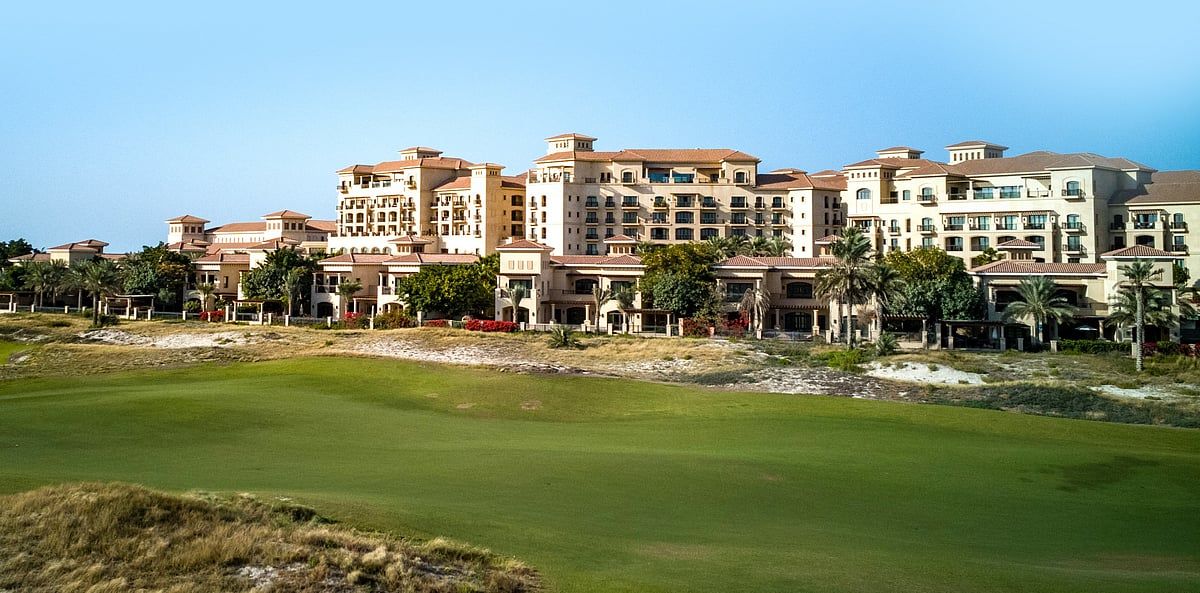 BAE: Net Değeri Yüksek Bireyler Neden Golf Cepheli Evlere Taşınıyor?