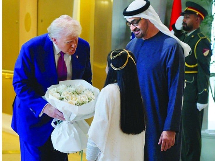 Bakın: Emirlik 'Çiçekçi Kız' BAE Başkanını Evine Davet Ediyor, Trump ile Sohbeti Anlatıyor