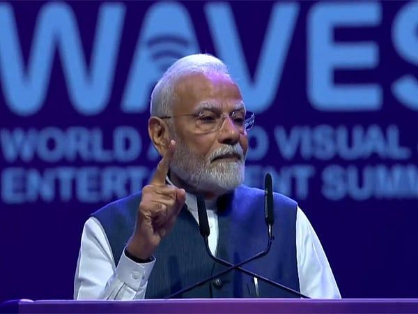 Dalgalar 2025: Pm Narendra Modi, Hint Sinemasının Küresel Mirasını Selamlıyor