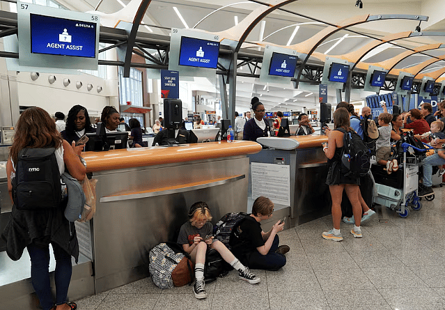 Delta, 7.000 İptal Edilen Uçuşa Neden Olan Bilgisayar Kesintisi Nedeniyle Kitle Saldırısına Dava Açabilir