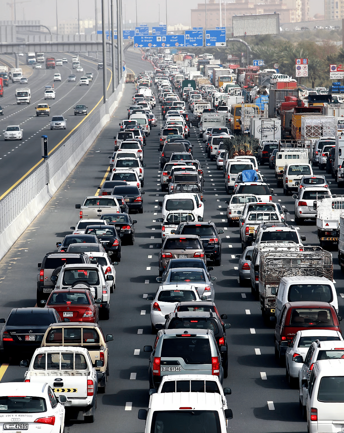 Dubai: Al Khail Yolunda Kaza; Sürücüler Trafik Sıkışıklığı Konusunda Uyardı