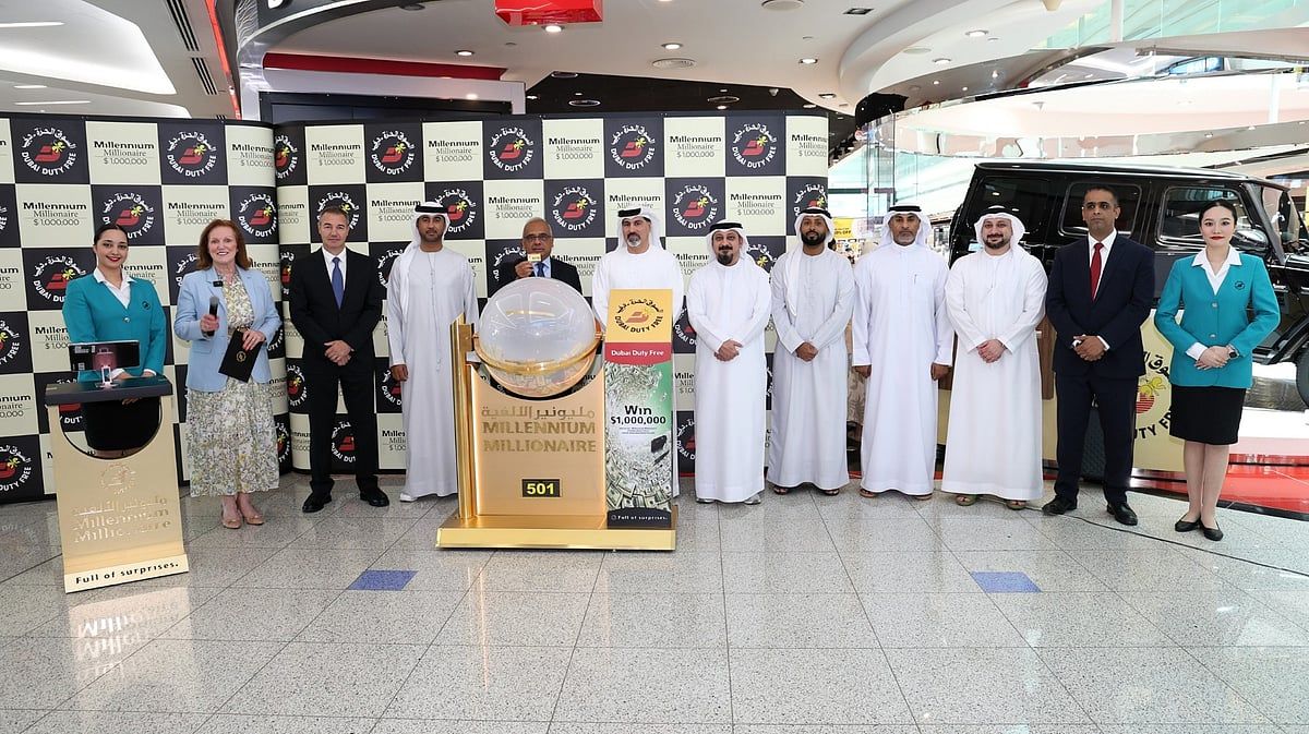 Dubai: Hintli Göçmen, 24 Yıl boyunca Gümrüksüz Bilet Satın Aldıktan Sonra 1 Milyon Dolar Kazandı