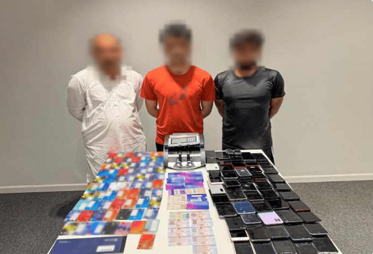 Dubai Polisi Telefon Dolandırıcılığı Çetelerini Bastı, Memur Kılığında 13 Suçluyu Tutukladı