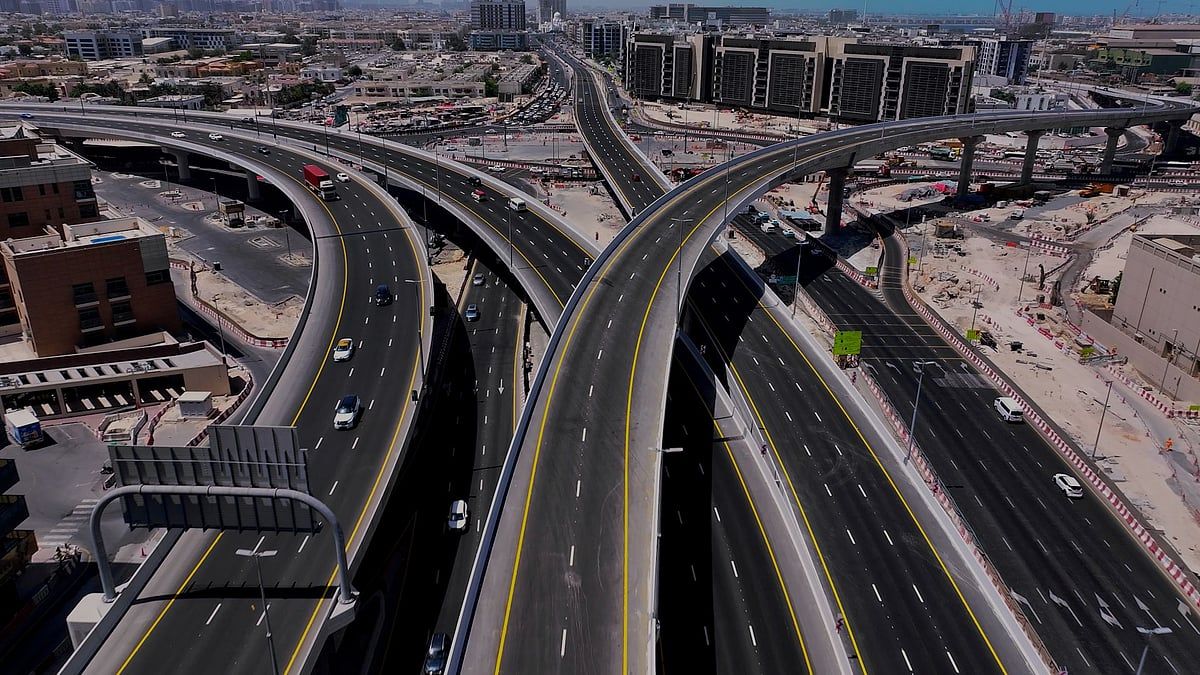 İzle: Rta, Bur Dubai'deki Al Shindagha Koridoru Projesini Tamamladı, Seyahat Süresini 80 Dakikadan 12'ye Düşürdü