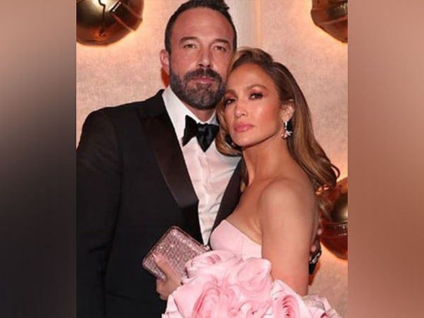 Jennifer Lopez, Ben Affleck ile Boşanmasında Çocukları Yönlendiriyor
