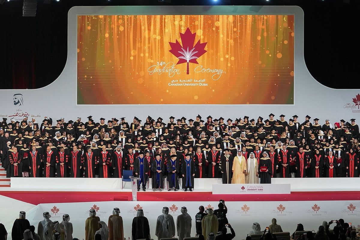 Kanada Üniversitesi Dubai, 14. Mezuniyet Töreninde Teşekkür Ederim Şeyha Hind Sınıfını Kutladı