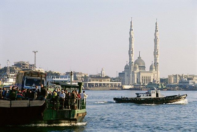 Mısır, Lojistik Bölge Kurmak için BAE'nin Reklam Limanlarıyla Anlaşma İmzaladı