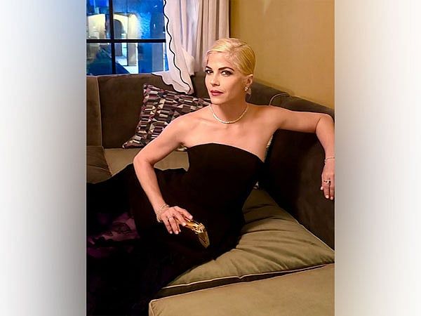 Selma Blair, Yaklaşan Prequel Dizisi 'Legally Blonde'ı Yansıtıyor