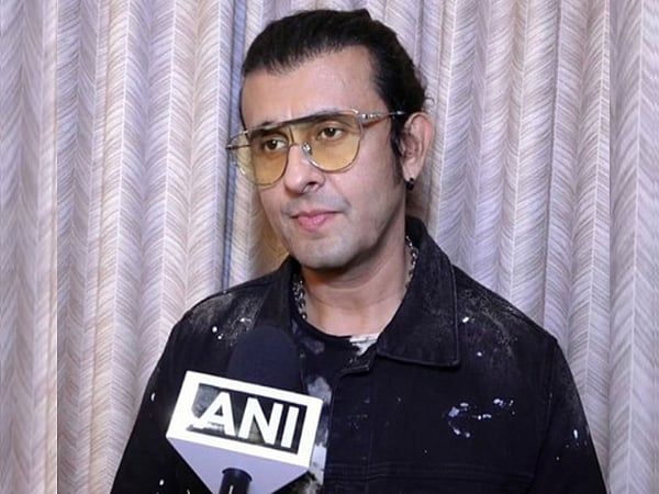 Sonu Nigam, Yorum Anlaşmazlıkları Nedeniyle Hindistan Mahkemesinden Yasal Yardım İstiyor