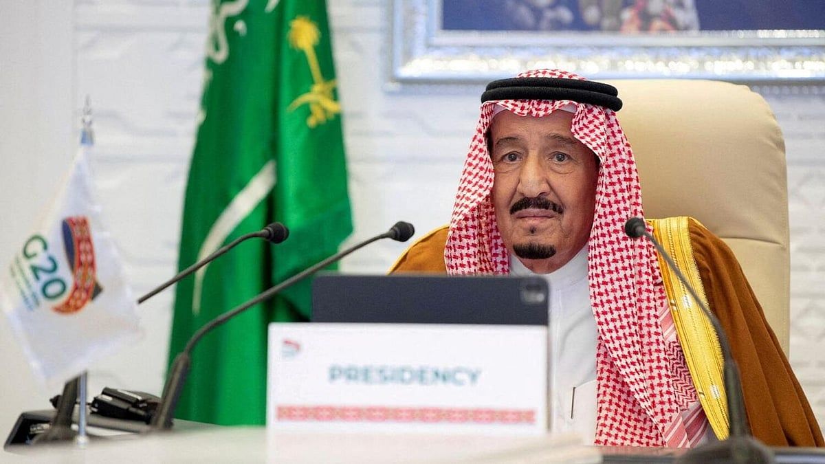 Suudi Kralı, Hamad Bin Rashid Al Nuaimi'nin Ölümü Üzerine Ajman Hükümdarına Başsağlığı Diledi