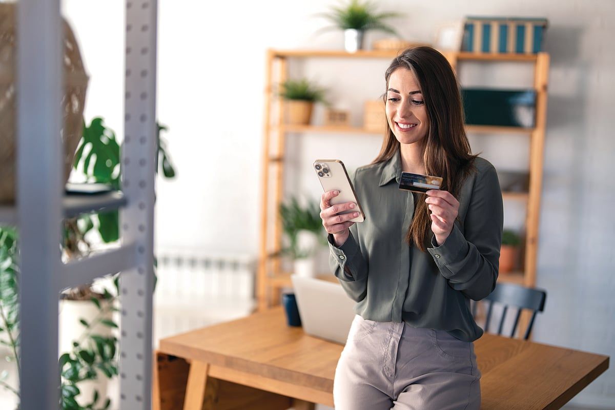 Tek Bir Tıklama ile Fintech Dalgalanma Etkisi, BAE'de E-Ticaret Büyümesine Güç Veriyor