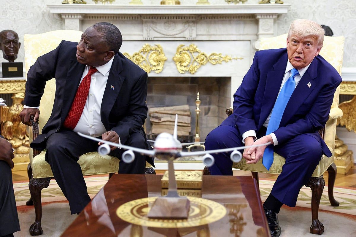 Trump, Beyaz Çiftçilerin Güney Afrika'dan Kaçtığını ve 'Soykırımı' Gündeme Getirdiğini Söyledi