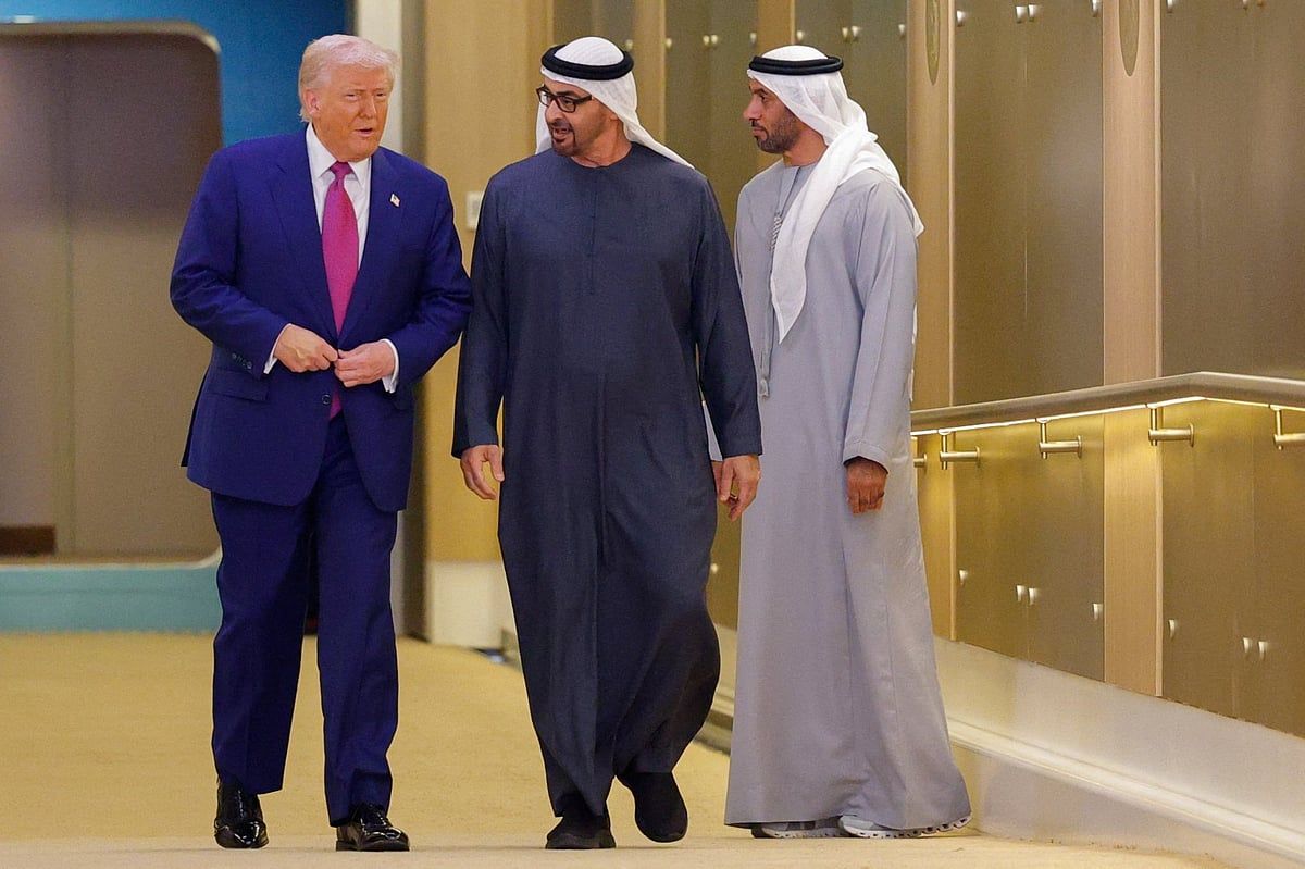 Trump'ın Yapay Zekayı, Kripto Bağlarını Güçlendirmek, Petrol Üreten Bölgede İstikrar Sağlamak için BAE Ziyareti