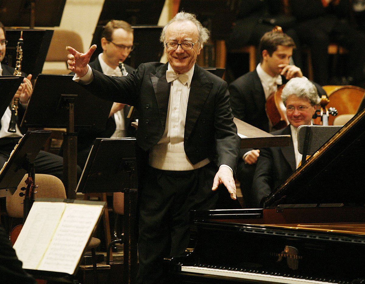 20. Yüzyılın En Büyük Müzisyenlerinden Avusturyalı Piyanist Alfred Brendel 94 yaşında Hayatını Kaybetti