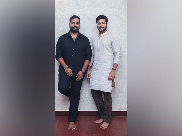 Aktörler Ravi Mohan, Sj Suryah, Karthik Yogi'nin 'Kardeş Kodu' için Birleşecek