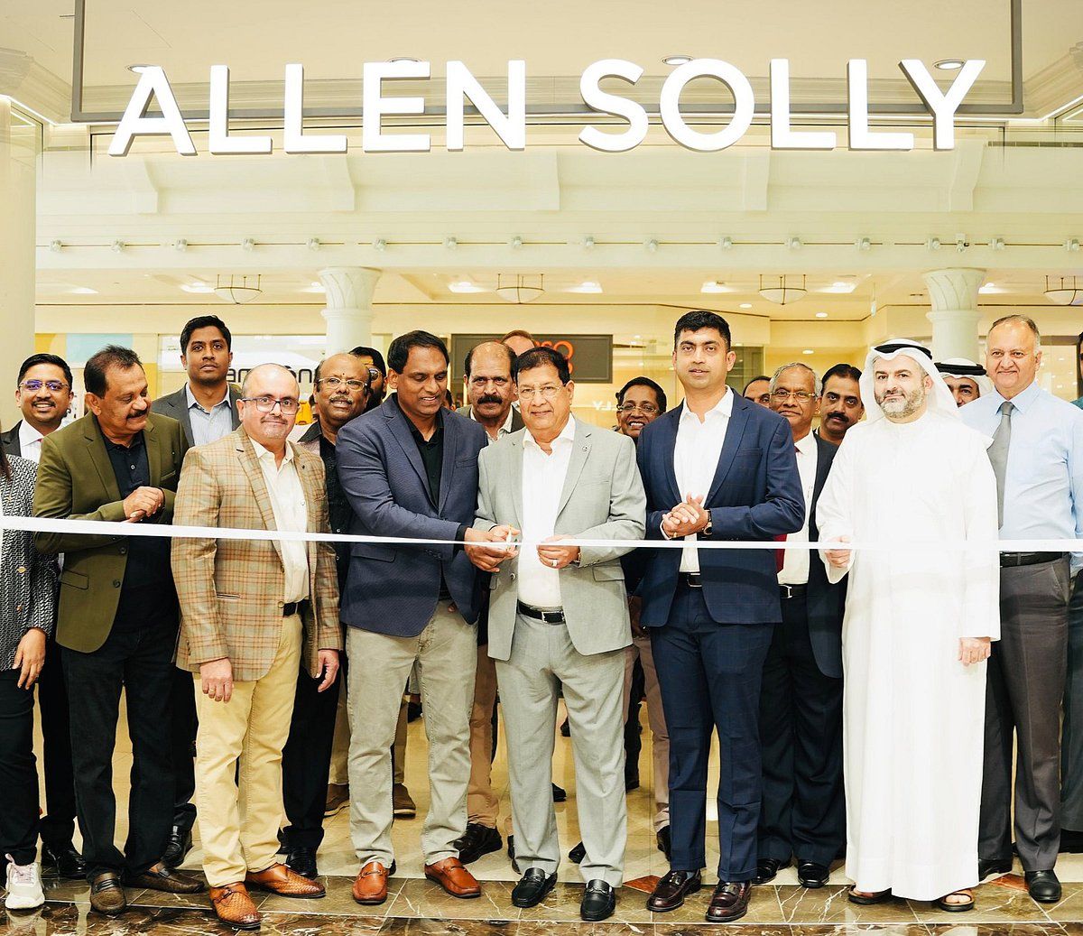 Allen Solly, Dubai'deki ilk Mağaza Lansmanı ile Orta Doğu'ya Girdi