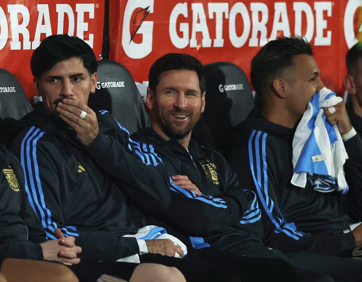 Antrenör Scaloni, Arjantin'in Messi'ye Aşırı Bağımlı Olmadığını Söyledi