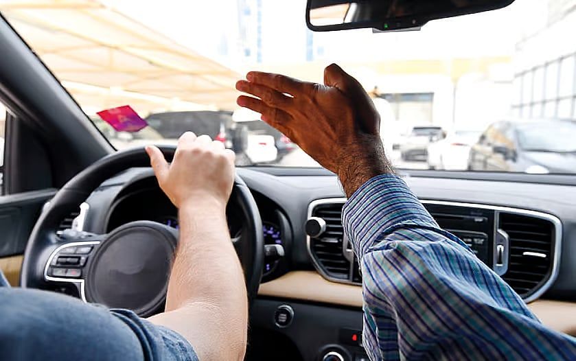 BAE: 17 Yaşındakiler Sürüş Derslerine Başlayabilir mi? Ebeveynler Netlik Eksikliği Yüzünden