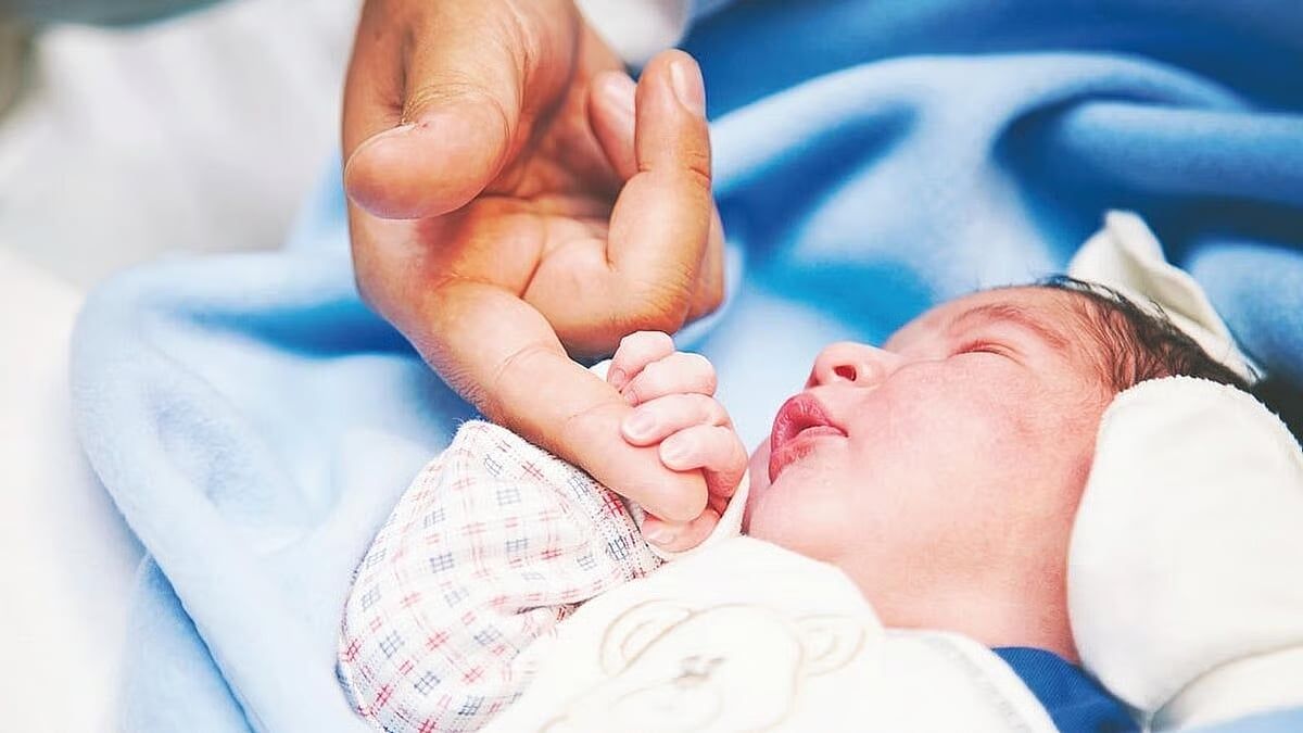 BAE, Vatandaşların Doğum Oranları Düştükçe Federal Doğurganlık Merkezi Kuracak