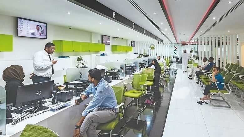 BAE Ziyaretçileri, Uçuş Kesintileri ve Yüksek Talep Nedeniyle Vizeyi Sona Ermeden Önce Planlamaya, Yenilemeye Çağırdı