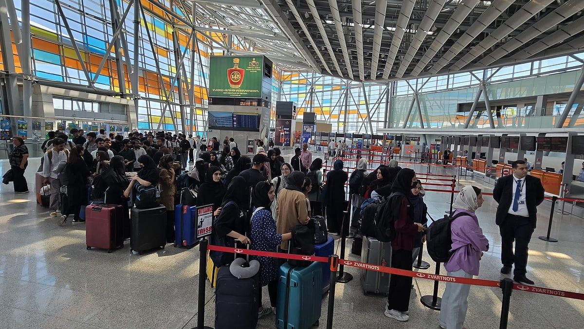 Bakın: Hindistan, 'Sindhu Operasyonu' Kapsamında İran'dan 110 Öğrenciyi Tahliye Etti
