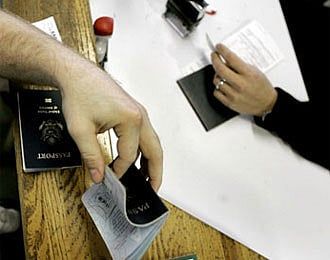 Birleşik Arap Emirlikleri: 2024'te Bildirilen 20.000'den Fazla Kayıp Eşya; Kimlik Kartları, En Yaygın Pasaportlar