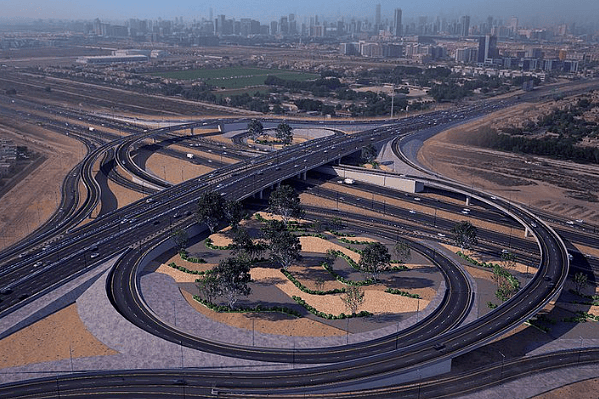 Dubai: 22 Haziran'dan itibaren Al Qudra Yolunda Trafik Saptırma
