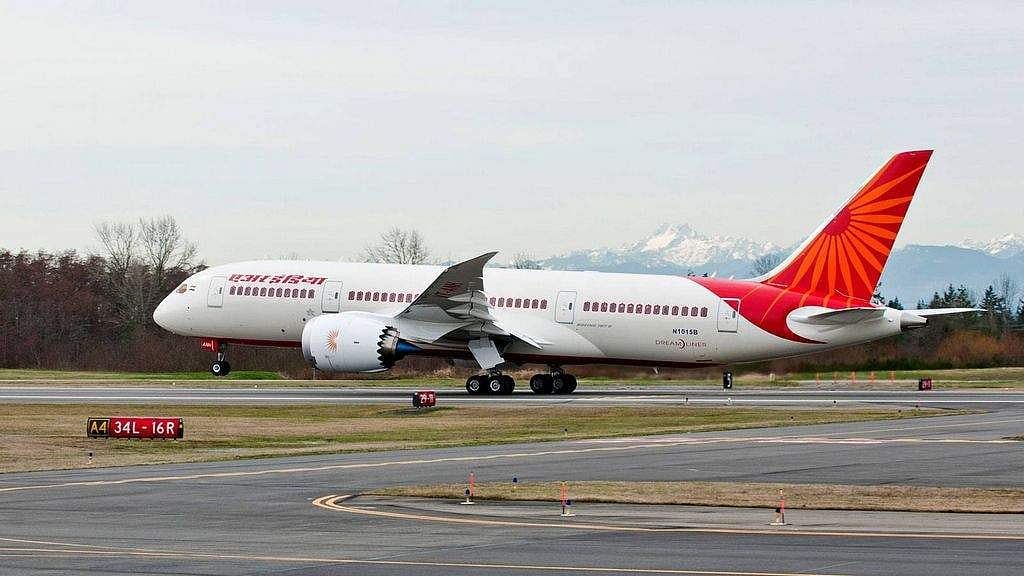 Dubai: Air India'nın Hindistan'a Giden iki Uçuşu İptal Etmesinden Etkilenen Bazı Sakinler