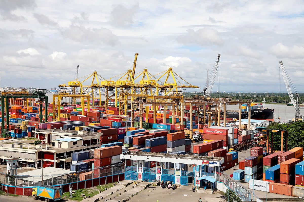 Grev Bangladeş'in En Büyük Chittagong Limanını Kapattı