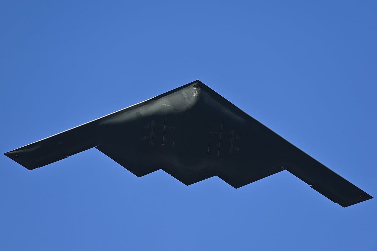Hindili Sandviçler ve Gizlilik: B-2 Bombardıman Görevlerine Hazırlık