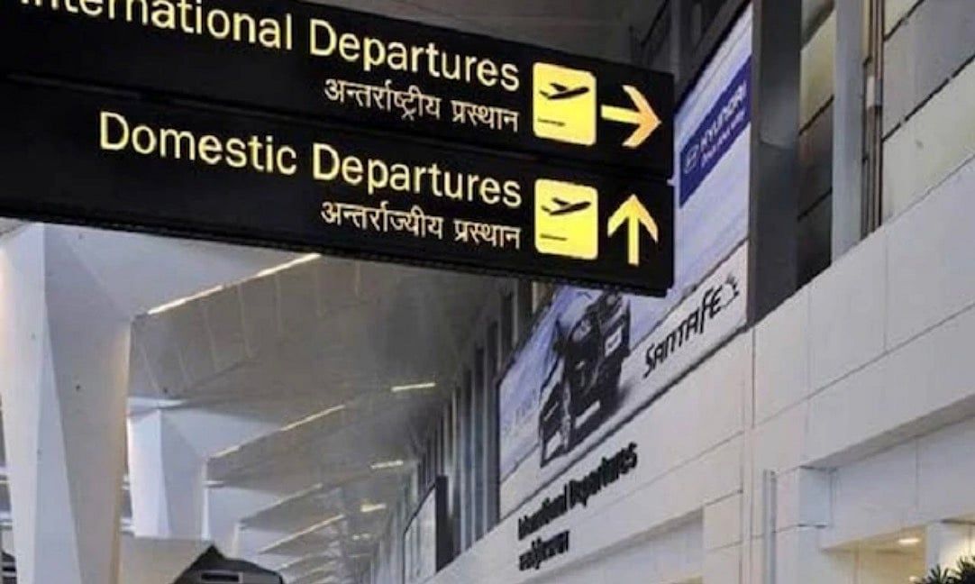 Hindistan: Delhi Havaalanındaki Uçuş Operasyonları Kötü Hava Koşulları Nedeniyle Etkilendi
