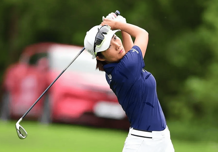Hızdan Salıncağa: Öncü Golfçü-Yarışçı Bao, Legends Tour'u Eve Götürüyor