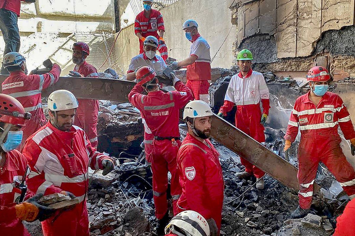 İran, İsrail ile Çatışma 9. Güne Girerken 430Kişinin Öldüğünü, 3.500'den Fazla Kişinin Yaralandığını Bildirdi