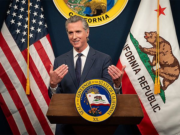 Kaliforniya, Los Angeles Protestolarına Ulusal Muhafızların Konuşlandırılması Konusunda Trump'a Dava Açacağına Yemin Etti