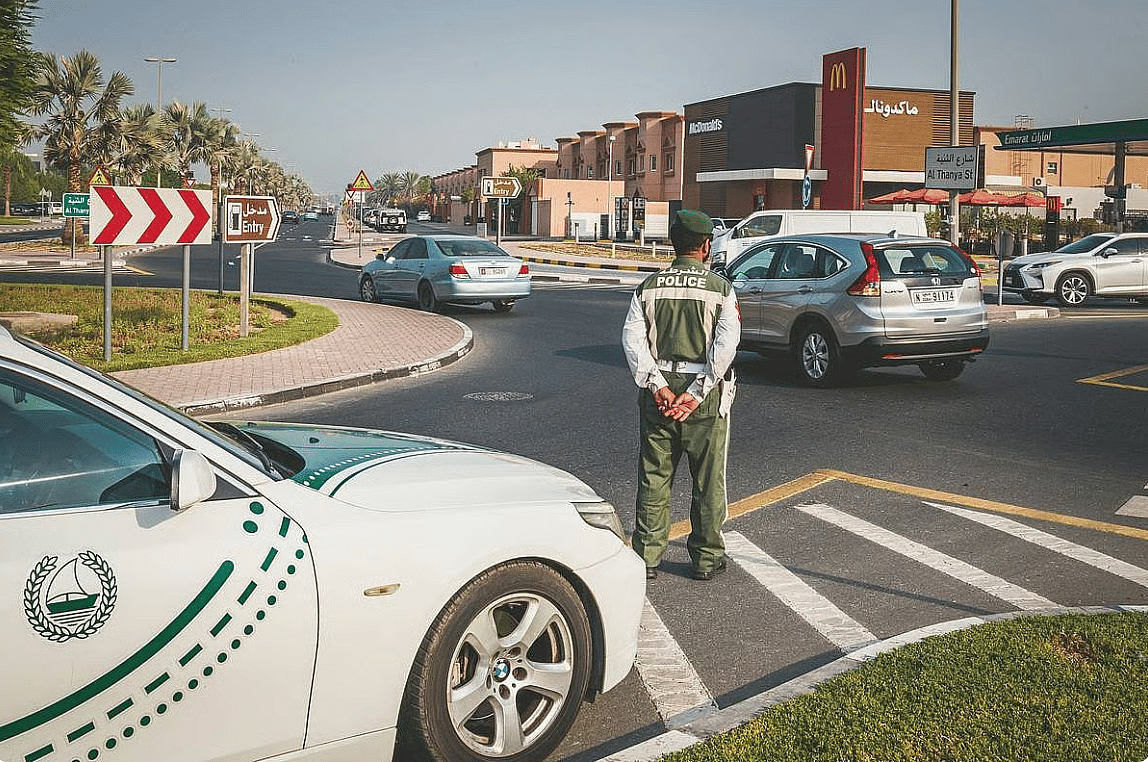 Kurban Bayramı 2025: Dubai Polisi Tatil Öncesinde Aşırı Hız ve Pervasız Sürüşe Karşı Uyardı