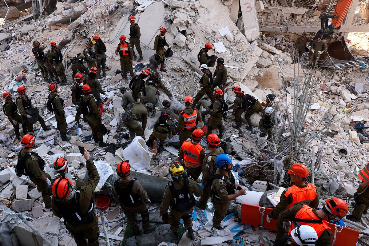 Netanyahu, İsrail'in Güneyindeki Hastanenin Vurulmasının Ardından İran'ın 'Ağır Bedel Ödeyeceğini' Söyledi