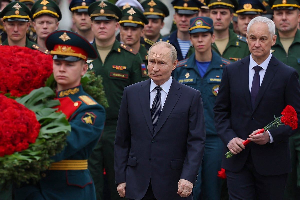 Putin, Dünyanın Üçüncü Dünya Savaşı'na Doğru İlerlediğinden Endişe Edip Etmediği Sorulduğunda Endişeli Olduğunu Söyledi
