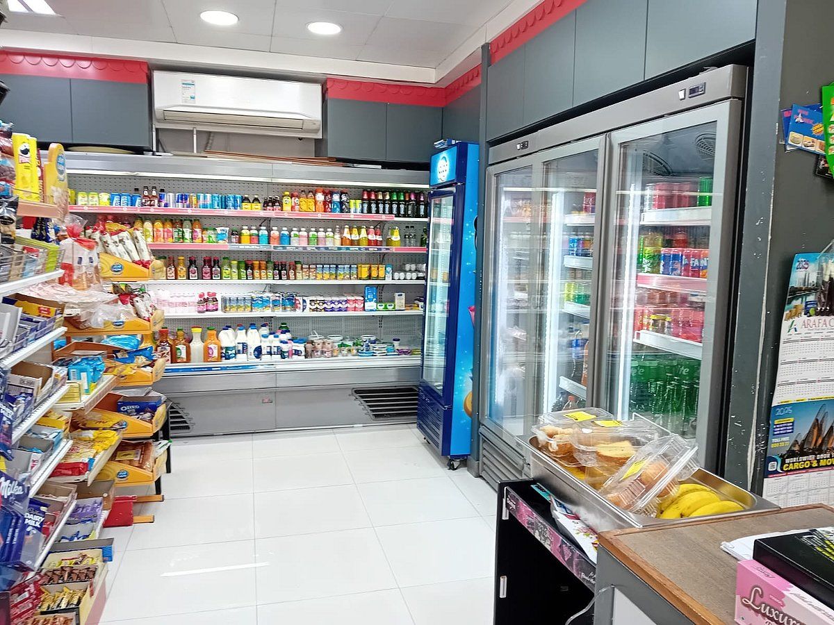 Suudi Arabistan Marketlerde Tütün, Hurma, Et, Meyve, Sebze Satışını Yasakladı