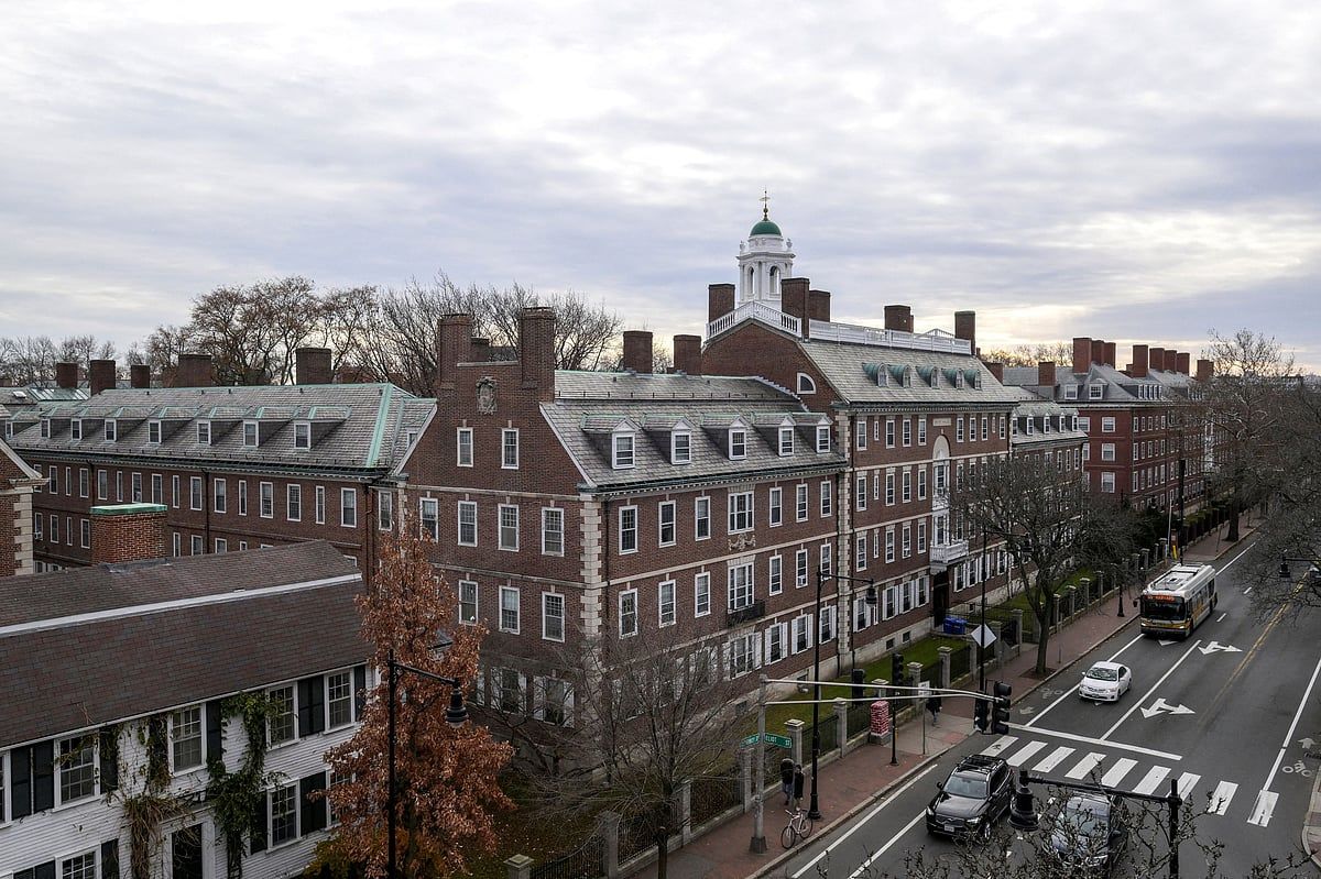 Trump'ın Harvard'dan Yabancı Öğrencileri Engelleme Teklifi Kennedy Okulu'nun Can Damarını Tehdit Ediyor