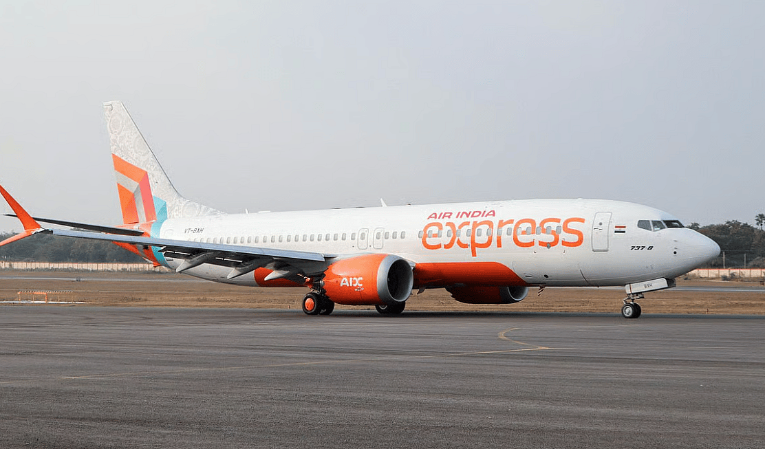 'Yiyecek, Su Yok': Dubai'deki Air India Express Uçuşunda Yolcular Klimasız 5 Saat Sıkıştı