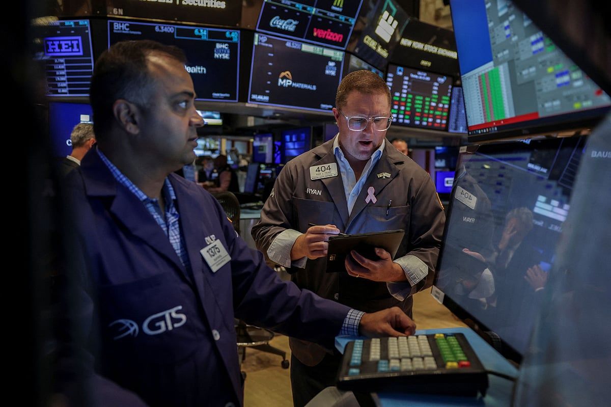 ABD Hisse Senetleri: Trump, Powell'ı Kovma Planlarını Reddettikten Sonra Wall Street Sallanıyor