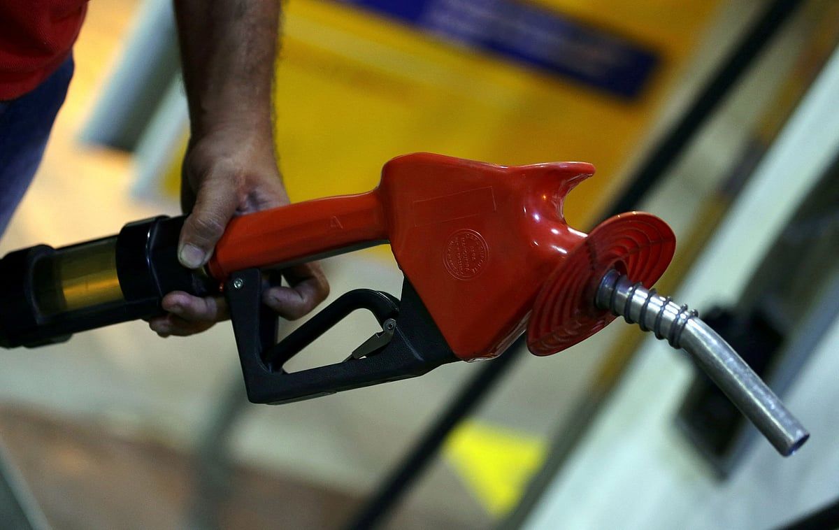 Ağustos ayı BAE Petrol Fiyatları: Yakıt Oranlarının Neden Sabit Kalması Muhtemel