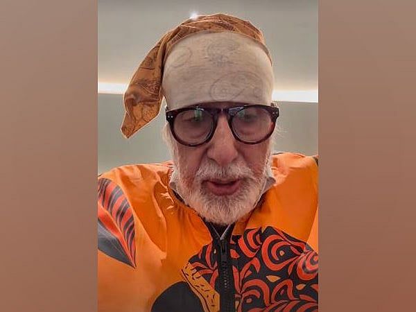 Amitabh Bachchan İnstagram 'ı Videoda Öğreniyor' Dedi