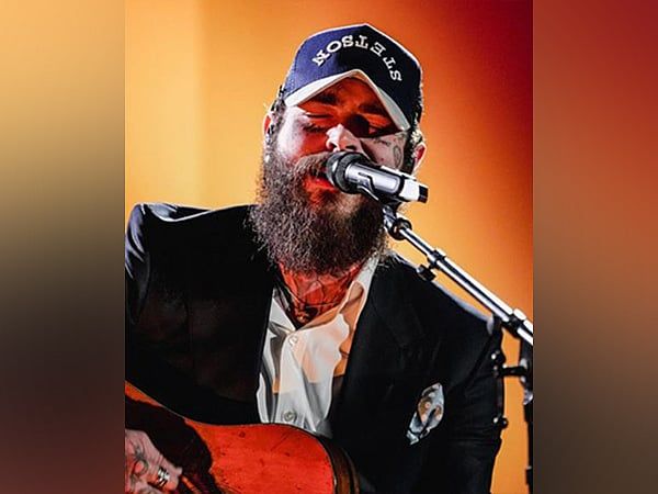 Arizona'daki Konser Sırasında Malone Sahneden Düştü