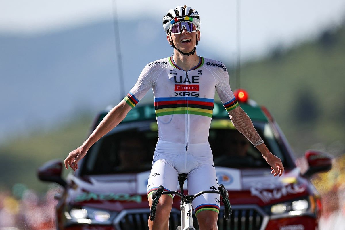 BAE Ekibi Emirates'in Pogacar'ı, Ezici Dağ Galibiyetinde Tour De France'ın Liderliğini Geri Aldı