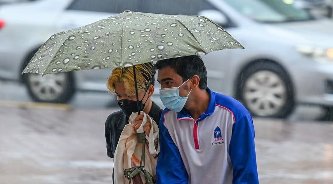 BAE'de Yarın Hava Durumu: Bazı Bölgelerde Yağmur Bekleniyor; Nemin Yükselmesi Bekleniyor